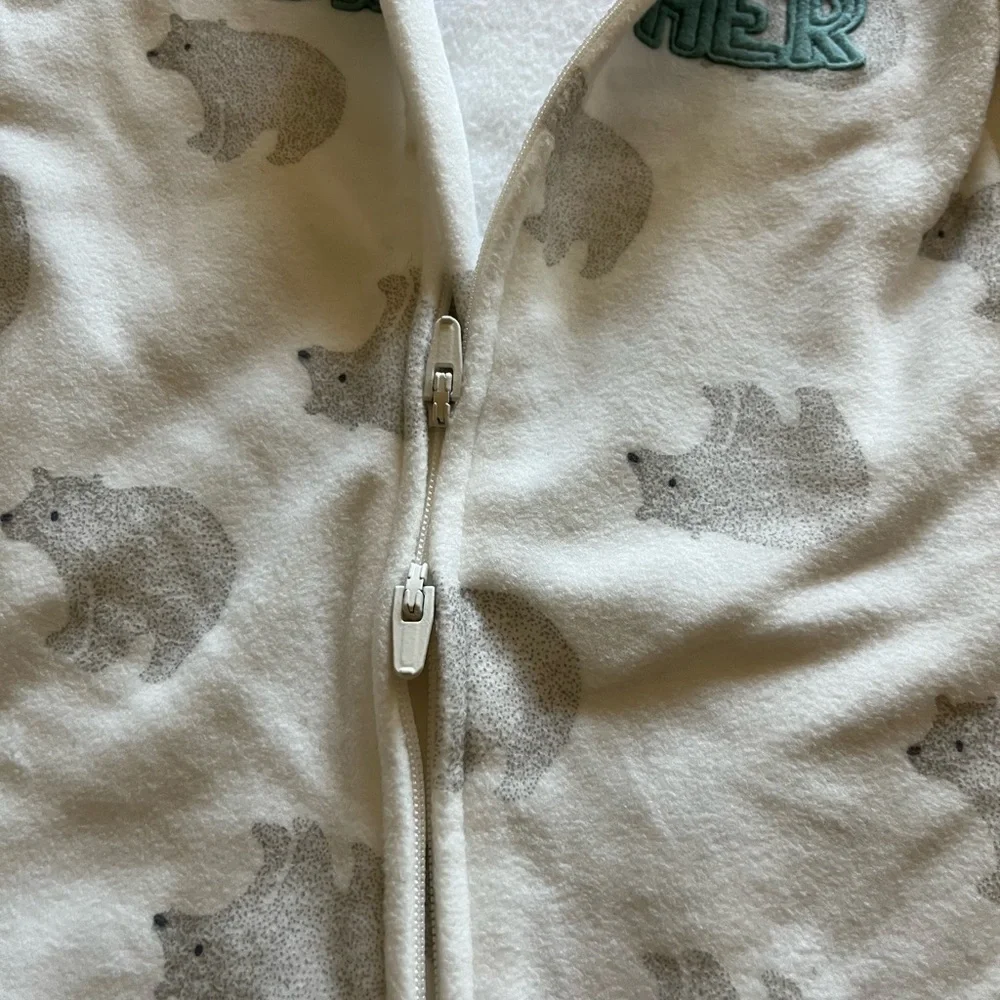 NWT Carter’s Ram-per Size 6M 24-27in 2- Way Zipper keeps baby warm and Snuggly